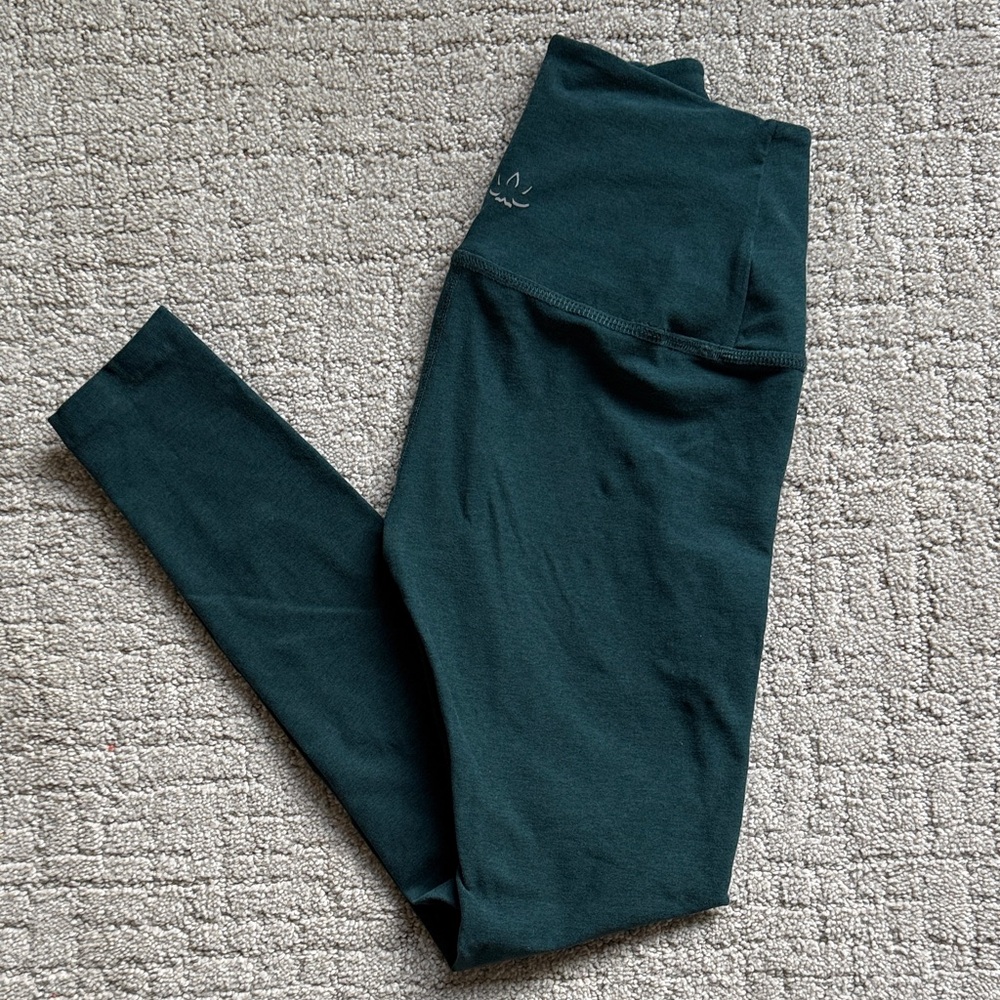 Beyond Yoga Deep Green Leggings